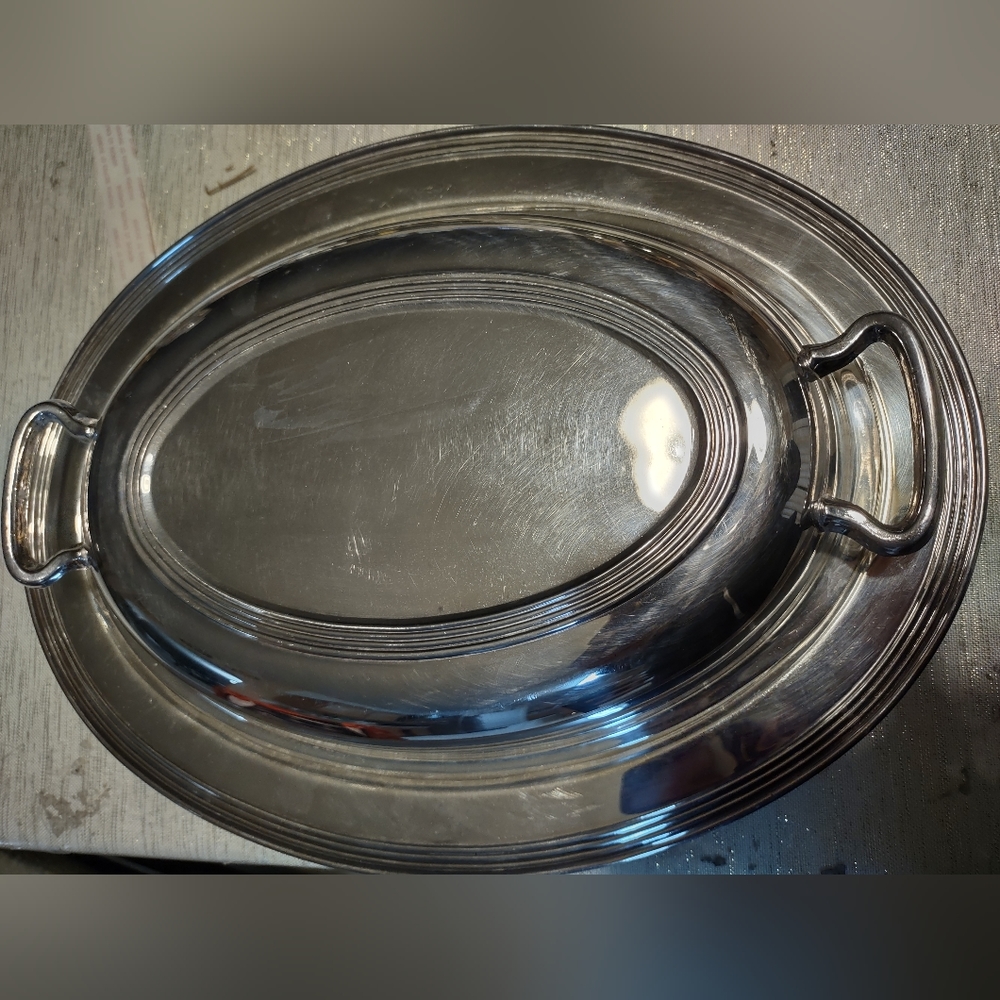 FB Rogers Vegetable Dish With Glass Liner